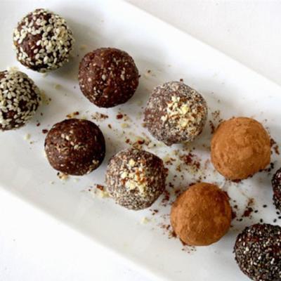 China Automatic Healthy Hotels Chocolate Peanut Butter Protein Balls Making Machine for sale