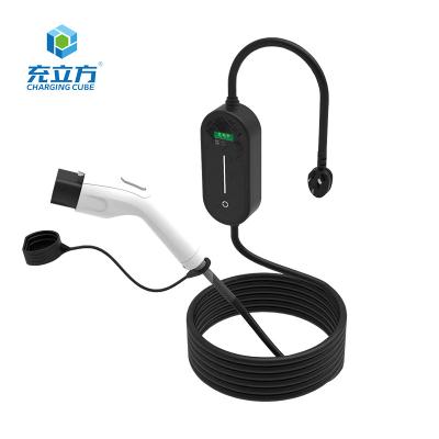 China Mckee EV Black Portable Electric Vehicle Charger Car Electric Vehicle Charging Connector en venta