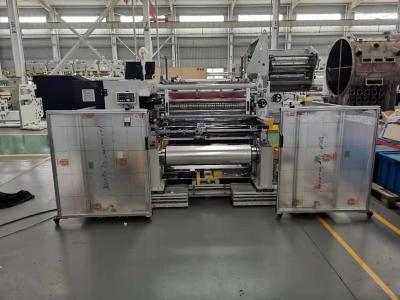 China Hohe Präzisions-Slitter Rewinder-Maschine, Stretchfolie, die Rückspulenmaschine aufschlitzt zu verkaufen