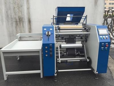 Chine Les 20 microns électrostatiques étirent la machine de Rewinder de film à vendre