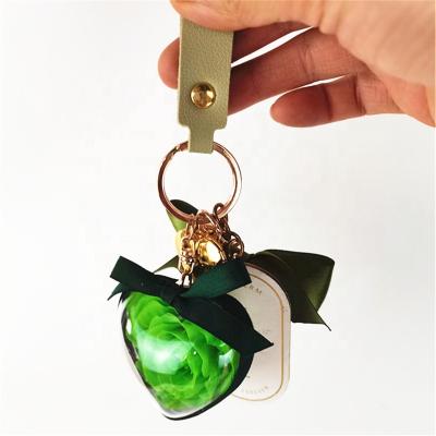 China Indoor Outdoor Luxury Souvenir Designer Famous Designer Eternal Preserved Forever Rose Flower Key Chain Accessories for sale