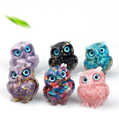 China Europe Wholesale Natural Crystal Owl Chips Stones Resin Opens Crystal Resin Opens Ornaments Home Decoration Gifts for sale