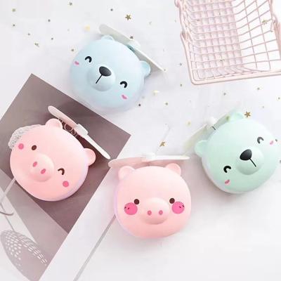 China Hand Travel Cartoon Cat/Pig/Bear USB Air Cooling LED Lighted Mobile Rechargeable Fan Mini Make Up Mirror With Light Mini Fan for sale