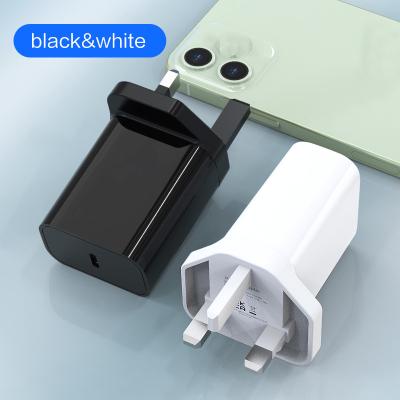 China PD Super Fast Charging UK 20W Portable Power Adapter Output Port Type-C USB-C PD 20W Mobile Charger For iPad iPhone Android for sale