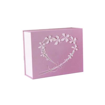 China Matt Pink Custom Magnetic Gift Box Handmade Jewelry Packaging Wholesale Paper Boxes With Heart Pattern Logo for sale