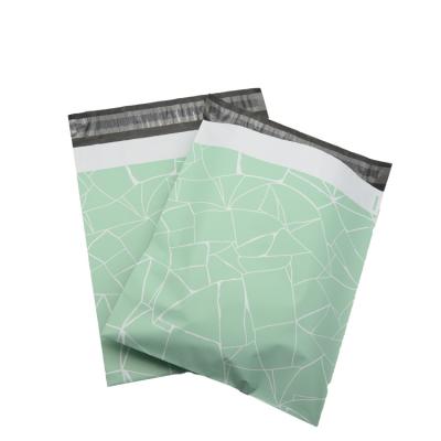 China Recycled Materials Custom Printed Adhesive Mailing Bags Plastic Self Embossing Poly Mailers Mailing Bag Packaging For Clothing Eyelashes Nuts for sale