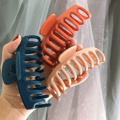 China Hair Accessories Wholesale Large 11CM Classic Style Hair Claw Plastic Women Hair Accessories Claw Hair Clips for sale