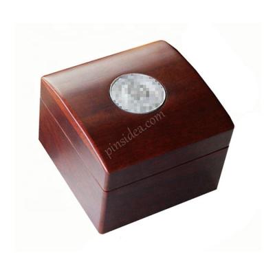 China Modern Wholesale Solid Wooden Spray Paint Cosmetics Perfume Lipstick Display Box for sale