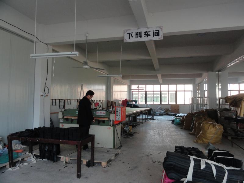 Verified China supplier - Cangnan Lingxi Wing Fat Commodity Factory