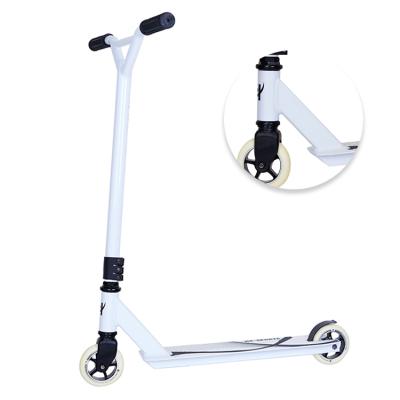 China Youth Alloy Core Two Wheels Wholesale Adult Stunt Kick Urban Scooter For Teenagers for sale