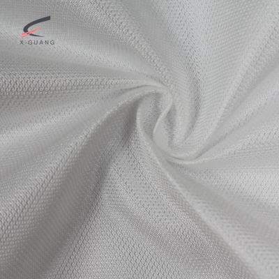 China Cool Yarn Dyed 100% Knitting Plain Polyester Sportswear Anti-Static Shrink-Resistant Pass Scratching Mesh Fabric for sale