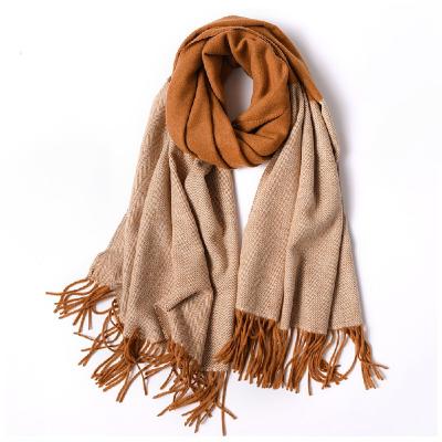 China Cheap Stylish Everyday Life Manufacturer Sale Plaid Design Woolen Scarf For Women Men Luxury Shawl Scarf for sale