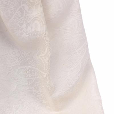 China Sustainable Popular Chinese Cute Abstract Jacquard New Arrival White Silk Fabric 114 Cm 100% Pattern for sale