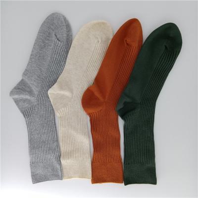 China New QUICK DRY Custom Business Casual Deodorant MenSocks Fashion Cotton Breathable Combed Socks for sale