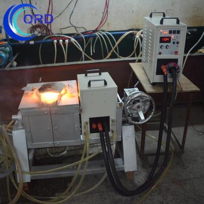 Chine 1650°C Fermine de fusion par induction facile à utiliser 30-80KHz Fréquence 15KW à vendre