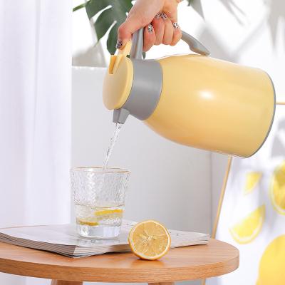 China Sustainable Nice Looking 1900ml Press For Pouring Water Plastic Shell Glass Inner Vacuum Flask for sale