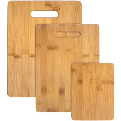 China Sustainable Kitchen Multifunctional Natural Organic Bamboo Cutting Board for sale