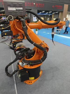 Cina KUKA KR16L6 Robot di palletizzazione ad alta ripetibilità con precisione di ±0,1 mm per una maggiore produttività in vendita