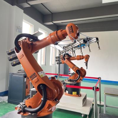 Κίνα Kuka KR 16 Ten Axis Welding Robot On Track And H Shape Positioner Arc Welding , Loading And Unloading Of Parts  Handling προς πώληση