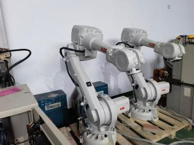 Chine L'ABB IRB 4600-60/2.05 est un robot ABB à charge utile moyenne qui est utilisé dans les applications automatisées de manutention de machines, de débarbage robotique et de pick and place. Ce robot de manutention de matériaux ABB est le successeur à vendre