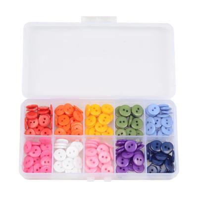 China 200Pcs Plastic Round Sewing Buttons for sale