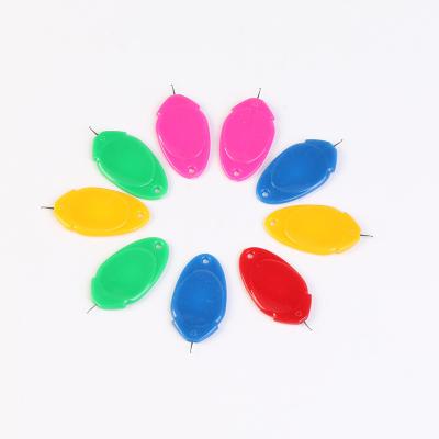 China Plastic Sewing Tools Threader Sewing Tools Jigsaw Plastic Sewing Needle Threader (Random Color) for sale