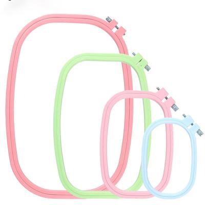 China Sewing Accessories Adjust Embroidery Hoops Plastic Circle Stitch Hoop Cross Ring for Craft Sewing and Ornament DIY Embroidery Accessories for sale