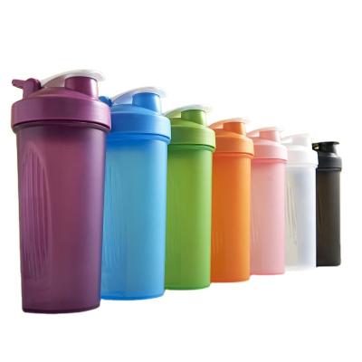 China Customized Viable Water Cup Fitness Sport Tumbler 304 Protein Mixing Ball With Scale 600ml BPA Free Plastic Gym Shaker Bottle for sale