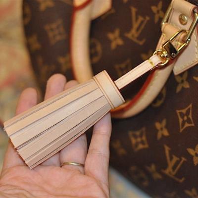 China Custom made custom bag charm from factory unisex, leather tassel with metal, wholesale tassel charms for sale