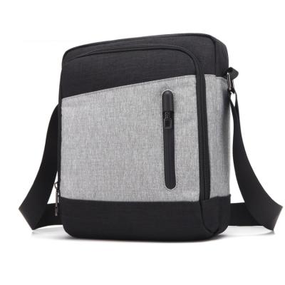 China With Waterproof USB Men's Business Laptop Messenger Bag Casual Business Laptop Shoulder Conference Bag for sale