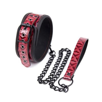 China Realistic Adult Collars Leather Bondage Collar With Leash Fetish Slave Neck Cuffs Restraints Chains Products For Couples for sale