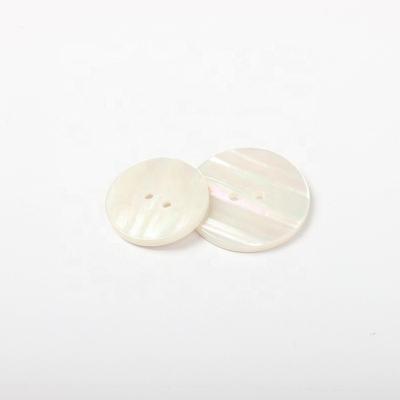 China 1000pcs/bag garment accessories decorative 2 holes pearlescent resin shell button for sale