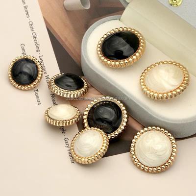 China Free sample New garment accessories alloy cashmere coat suit high fashion decorative sewing buttons for sale