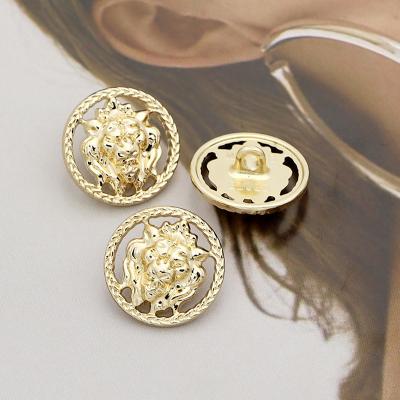 China 36L sewing alloy decorative Rhinestone pearl button for blouse overcoat woollen sweater for sale