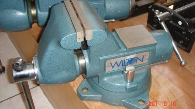 China Bench vise HT-200 17 model for sale