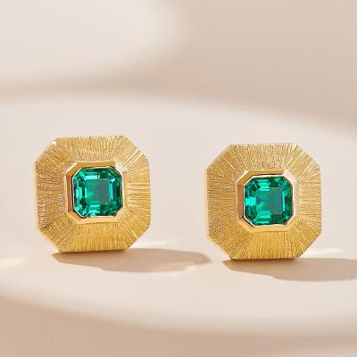 China Fast Delivery 925 Lead Free Vintage Green Gemstone Stud Earring 14k 18k Gold Plated Lab Grown Green Silver Earrings for sale