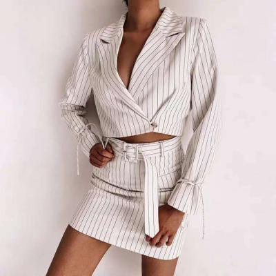 China Anti-Wrinkle Women's Vintage Striped Short Cropped Blazer Mujer for sale