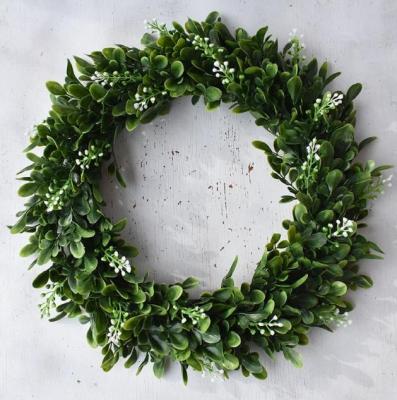 China PE Garland Natural Green Atmosphere Art Accessory Vibrantly Colored Vanilla For Venue Decoration Eucalyptus Garland for sale