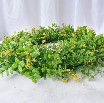 China PE Wholesale Boxwood Wreath Wedding Decor Faux Greenery Garland Artificial Decoration Wreath for sale