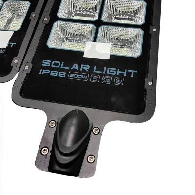 China Garden CE Rohs Approval Energy Saving High Lumen Outdoor Waterproof Solar Led Garden Light for sale