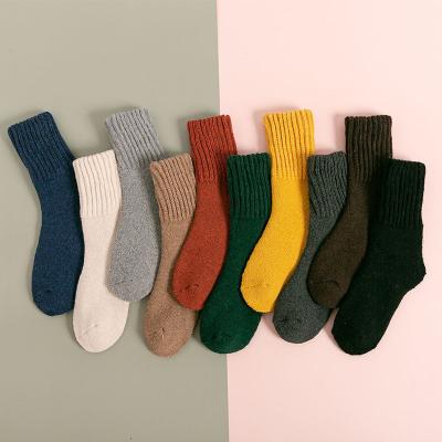 China Antibacterial Custom Women Wool Socks Custom Wool Winter Socks Factory Manufacturer Socks Woman for sale