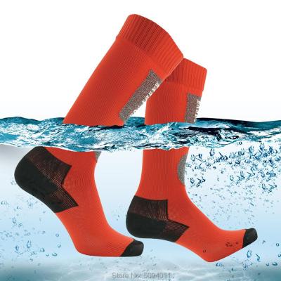 China Outdoor Sports Sweated Waterproof Breathable High Rise Women Ankle Or Knee Wicking Socks Fishing Hunting Recycling Socks for sale