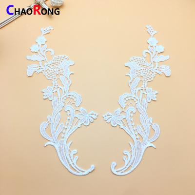 China New Arrival CRN16806 Viable Fleur De Lis Applique Fabric Bead Guipure Bridal Lace Appliques for sale