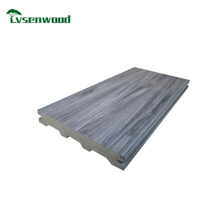 China Recycling facotry wood wpc plastic flooring solid exterior plastic compoiste decking for outdoor swimming pool for sale