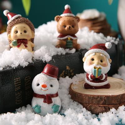 China Europe Jiayi Christmas Family Resin Small Animal Cartoon Santa Claus Figure Home Decoration Christmas Gifts for sale