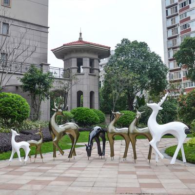 China Geometry Low MOQ Fiberglass Europe Animal Abstract Deer Lawn Landscape Yard Decoration Sculpture Simulation for sale