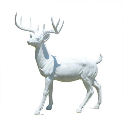 China Creative Simple Europe Garden Wedding Landscape Decoration Fiberglass White Deere Sculpture for sale