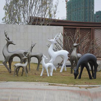 China Europe FRP Lawn Landscape Decoration Fiberglass Craft Animal Geometric Abstract Deer Sculpture for sale