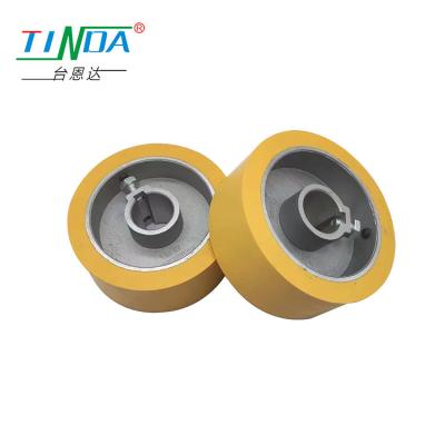 China TINDA Rubber Polyurethane Roller Wheel gebruikt in Hout Side Polish Sanding Machine Te koop