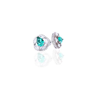 China CLASSIC Color Option Available Sterling Silver Jewelry Woman Wedding Zirconia Stud Earrings for sale